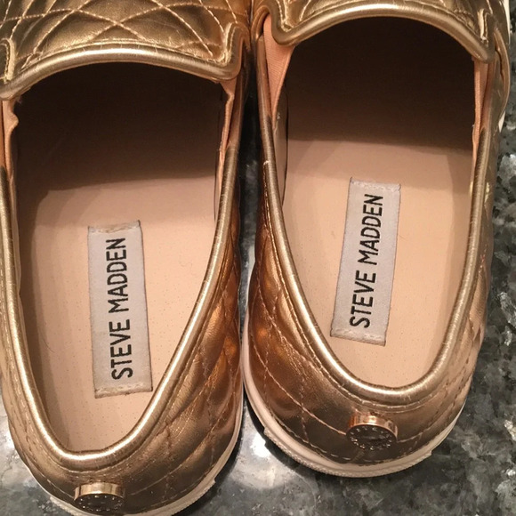 Steve Madden Ecentrcq Slip‎ on Shoes - Picture 4 of 7